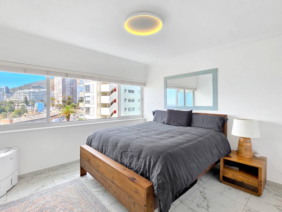 To Let 2 Bedroom Property for Rent in Sea Point Western Cape